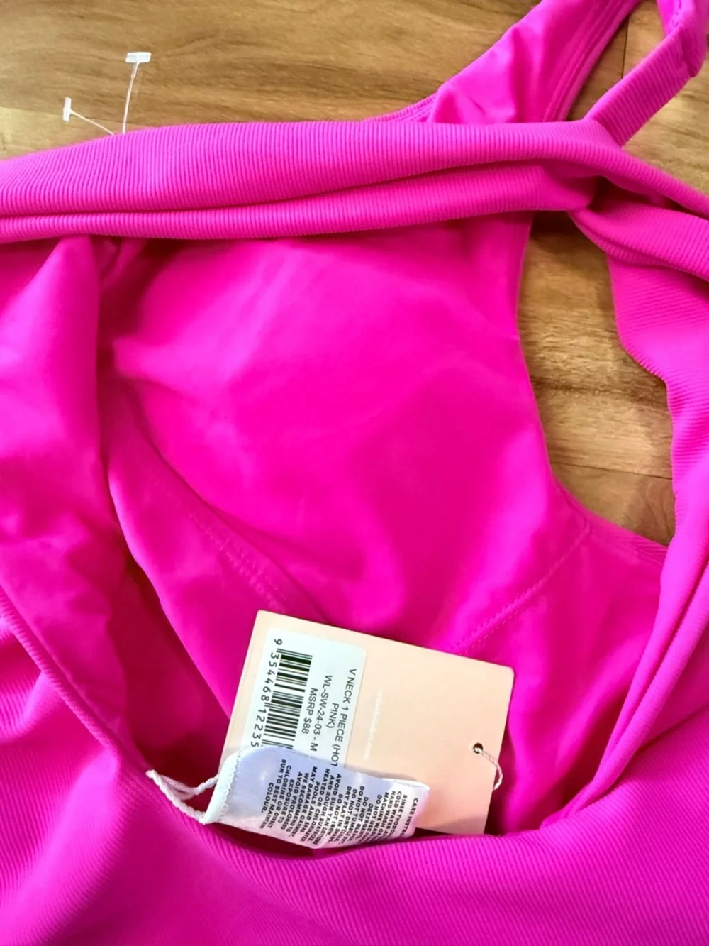 Wilo The Label Hot Pink One Piece Swimsuit V-Neck Crisscross Back Size Medium‎